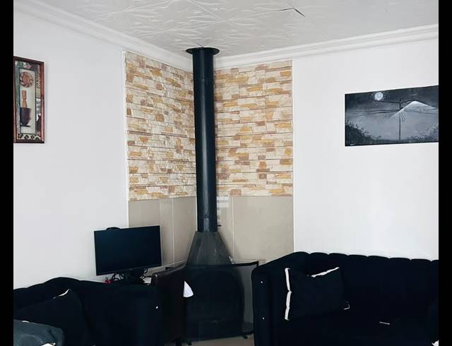 4 BEDROOM FREEHOLD FOR SALE IN GUGULETU